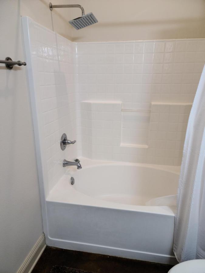 Chateau 11 Hammond Bagian luar foto